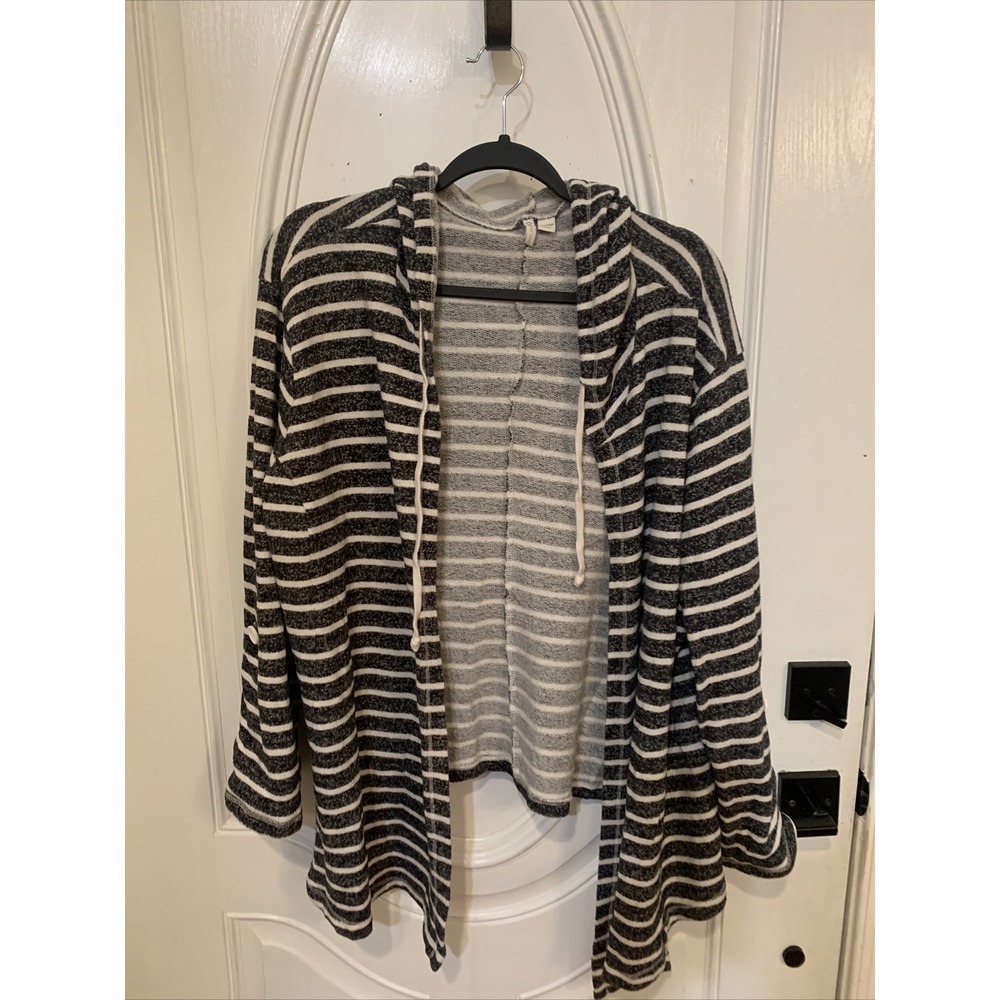 Cato Woman Size 22/24 Heathered Blue White Stripe Open‎ Front Hooded Beach Cover